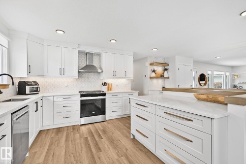 15011 77 Avenue, Edmonton, AB - Indoor Photo Showing Kitchen With Upgraded Kitchen