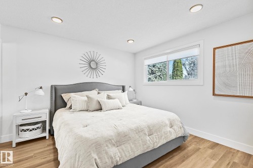 15011 77 Avenue, Edmonton, AB - Indoor Photo Showing Bedroom