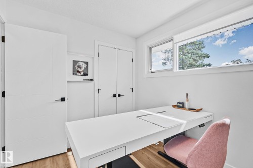 15011 77 Avenue, Edmonton, AB - Indoor Photo Showing Office