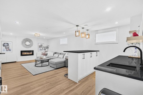 15011 77 Avenue, Edmonton, AB - Indoor With Fireplace