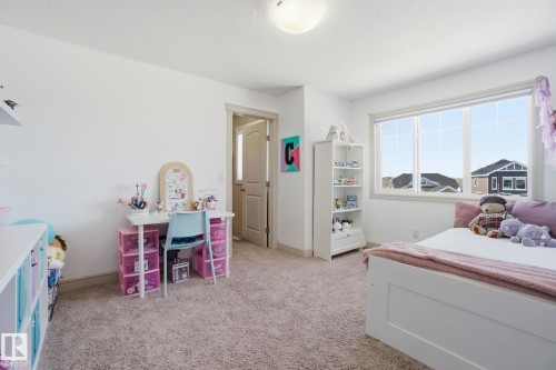 2133 Blue Jay Point(E), Edmonton, AB - Indoor Photo Showing Bedroom