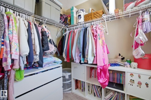 2133 Blue Jay Point(E), Edmonton, AB - Indoor With Storage