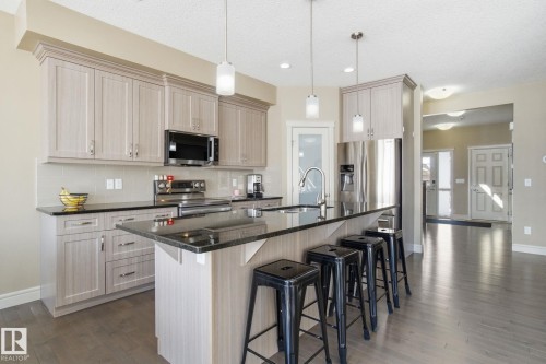 2133 Blue Jay Point(E), Edmonton, AB - Indoor Photo Showing Kitchen With Upgraded Kitchen