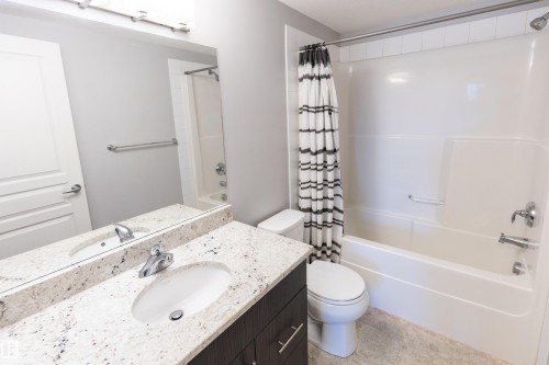 107 3670 139 Avenue, Edmonton, AB - Indoor Photo Showing Bathroom