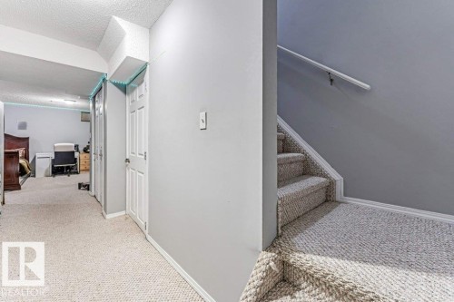 2317 27 Avenue, Edmonton, AB - Indoor Photo Showing Other Room