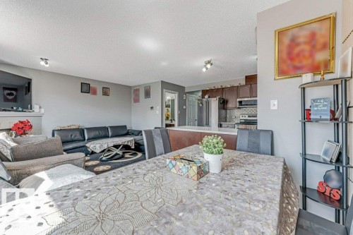 2317 27 Avenue, Edmonton, AB - Indoor