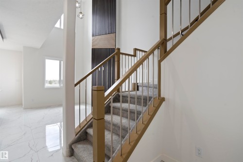 3013 8 Avenue, Edmonton, AB - Indoor Photo Showing Other Room