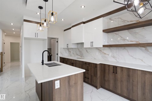 3013 8 Avenue, Edmonton, AB - Indoor Photo Showing Kitchen With Upgraded Kitchen