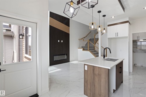 3013 8 Avenue, Edmonton, AB - Indoor Photo Showing Kitchen With Double Sink