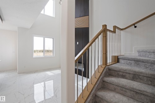 3013 8 Avenue, Edmonton, AB - Indoor Photo Showing Other Room