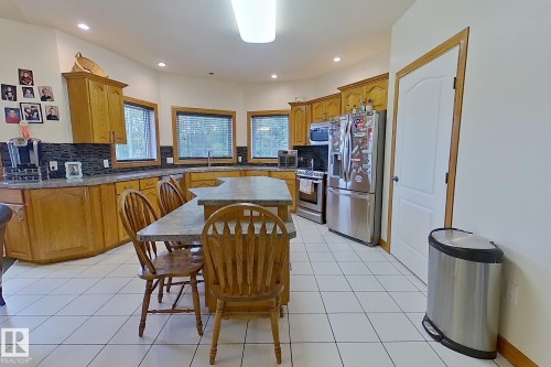 621032 Rr 234, Rural Athabasca County, AB - Indoor Photo Showing Kitchen