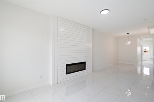 723 30 Street, Edmonton, AB - Indoor With Fireplace