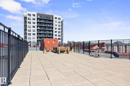 202 10523 123 Street, Edmonton, AB - Outdoor