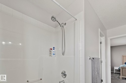 3711 161 Avenue, Edmonton, AB - Indoor Photo Showing Bathroom
