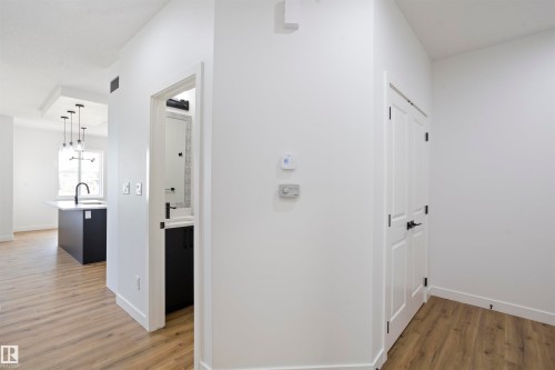 171 Munn Way, Leduc, AB - Indoor Photo Showing Kitchen With Double Sink With Upgraded Kitchen