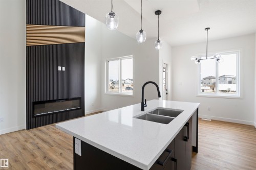 171 Munn Way, Leduc, AB - Indoor Photo Showing Other Room