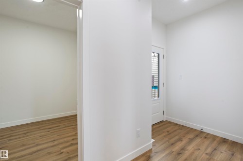 171 Munn Way, Leduc, AB - Indoor Photo Showing Other Room
