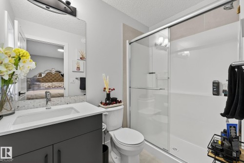 72 11910 35 Avenue, Edmonton, AB - Indoor Photo Showing Bathroom