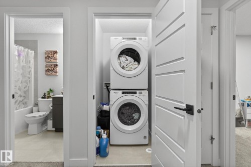 72 11910 35 Avenue, Edmonton, AB - Indoor Photo Showing Laundry Room