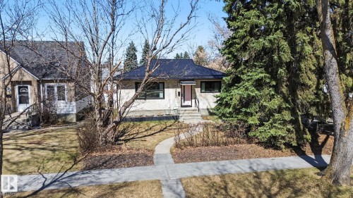 7550 81 Avenue Nw, Edmonton, AB - Outdoor