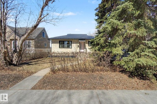 7550 81 Avenue Nw, Edmonton, AB - Outdoor