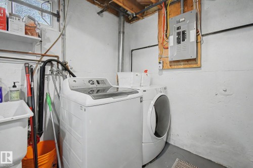 7550 81 Avenue Nw, Edmonton, AB - Indoor Photo Showing Laundry Room