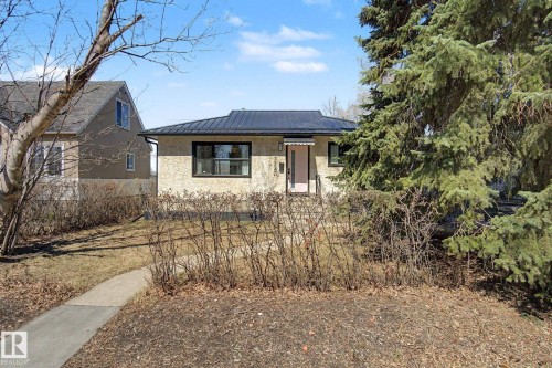 7550 81 Avenue Nw, Edmonton, AB - Outdoor
