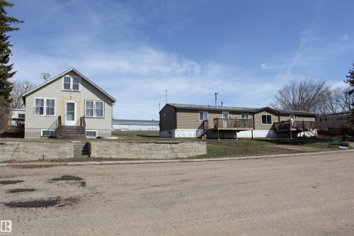 4610 51 Avenue, Myrnam, AB - Outdoor