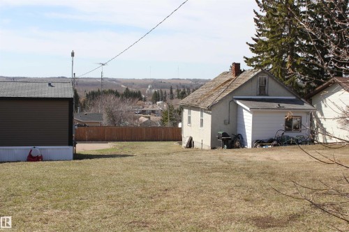 4610 51 Avenue, Myrnam, AB - Outdoor