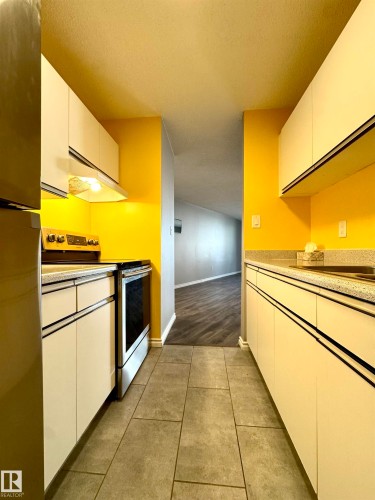119 6720 158 Avenue, Edmonton, AB - Indoor Photo Showing Kitchen
