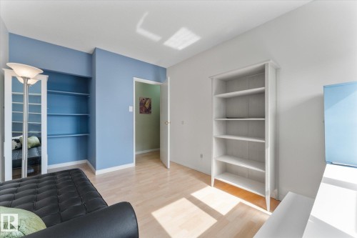 1105 9809 110 Street, Edmonton, AB - Indoor