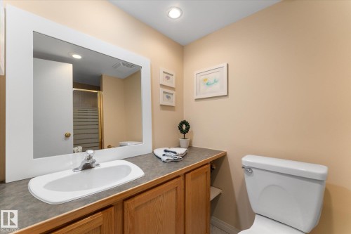 1105 9809 110 Street, Edmonton, AB - Indoor Photo Showing Bathroom