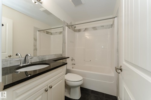 2804 Watcher Court, Edmonton, AB - Indoor Photo Showing Bathroom