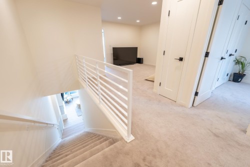 3315 Kulay Way, Edmonton, AB - Indoor Photo Showing Other Room