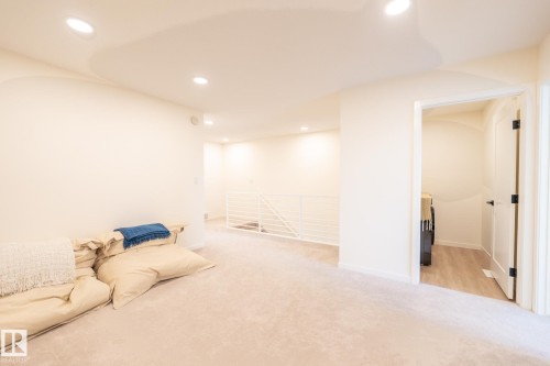 3315 Kulay Way, Edmonton, AB - Indoor