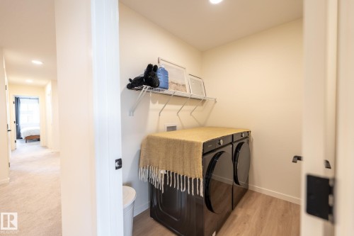 3315 Kulay Way, Edmonton, AB - Indoor Photo Showing Laundry Room