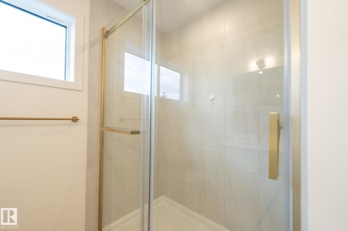 3315 Kulay Way, Edmonton, AB - Indoor Photo Showing Bathroom