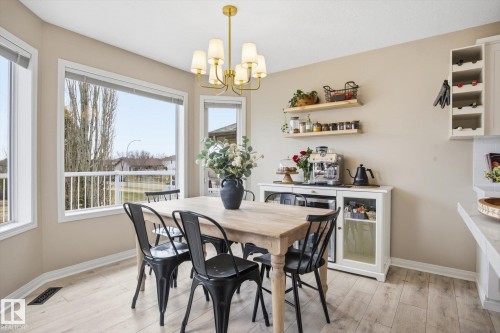 33 Grayridge Crescent, Stony Plain, AB - Indoor Photo Showing Dining Room