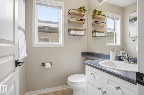 33 Grayridge Crescent, Stony Plain, AB - Indoor Photo Showing Bathroom