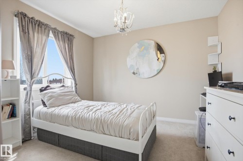 33 Grayridge Crescent, Stony Plain, AB - Indoor Photo Showing Bedroom