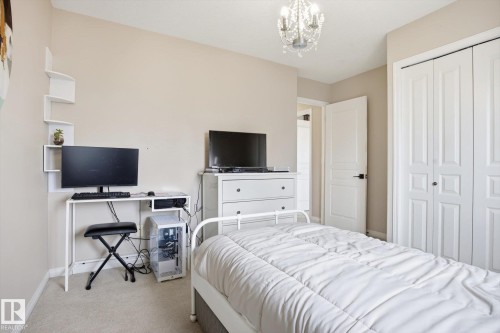 33 Grayridge Crescent, Stony Plain, AB - Indoor Photo Showing Bedroom