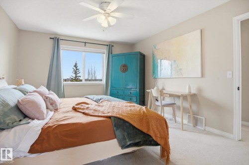 33 Grayridge Crescent, Stony Plain, AB - Indoor Photo Showing Bedroom
