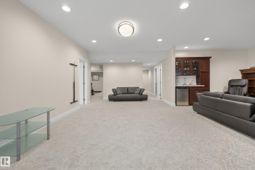 10309 Villa Avenue, Edmonton, AB - Indoor
