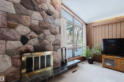 4212 Aspen Drive E, Edmonton, AB - Indoor