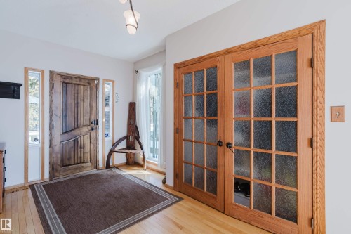 4212 Aspen Drive E, Edmonton, AB - Indoor Photo Showing Other Room