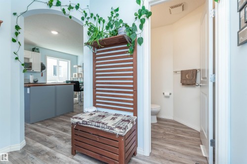 12204 18 Avenue, Edmonton, AB - Indoor