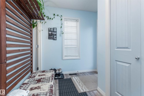12204 18 Avenue, Edmonton, AB - Indoor