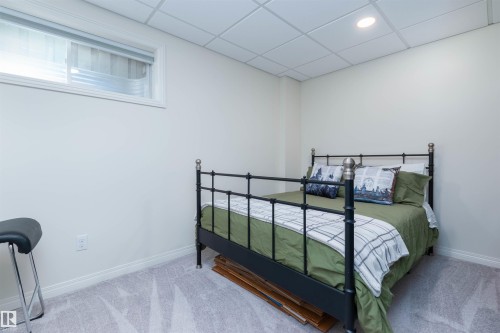 12204 18 Avenue, Edmonton, AB - Indoor Photo Showing Bedroom
