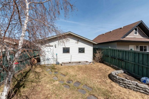 12204 18 Avenue, Edmonton, AB - Outdoor