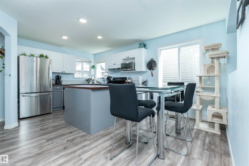 12204 18 Avenue, Edmonton, AB - Indoor